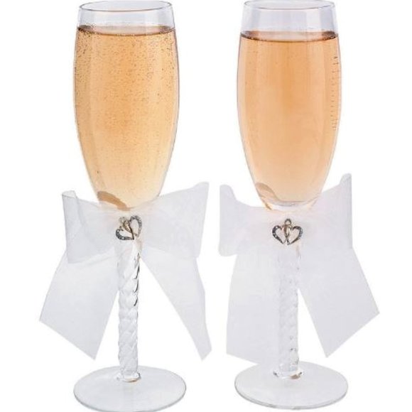 B36-NEW Two Hearts Toasting Glass Champagne Flutes - Picture 3 of 4